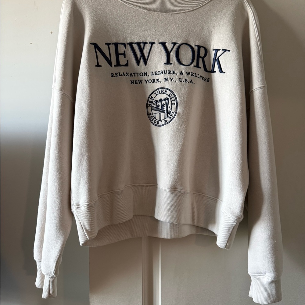 Abercrombie & Fitch NYC Cream Embroidered Sweatshirt